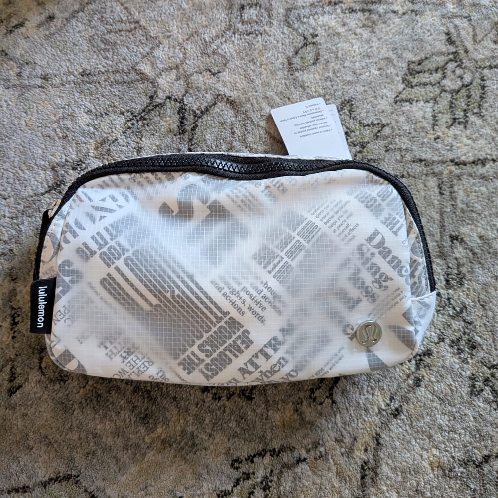 Lululemon Women's Manifesto Belt Bag NWT
